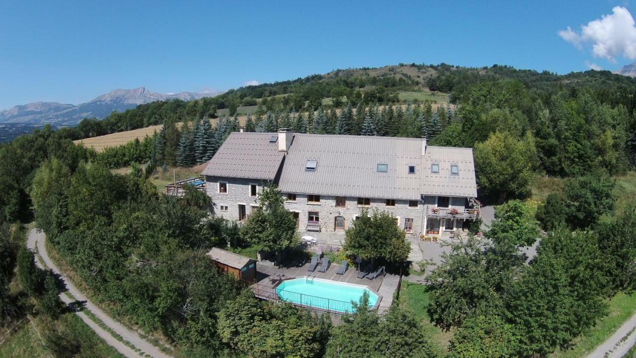 Chambre d'Hôtes La Grange des Ecrins Chabottes Exterior foto